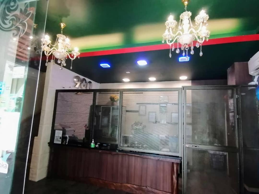900 Inn Bintulu Kültér fotó
