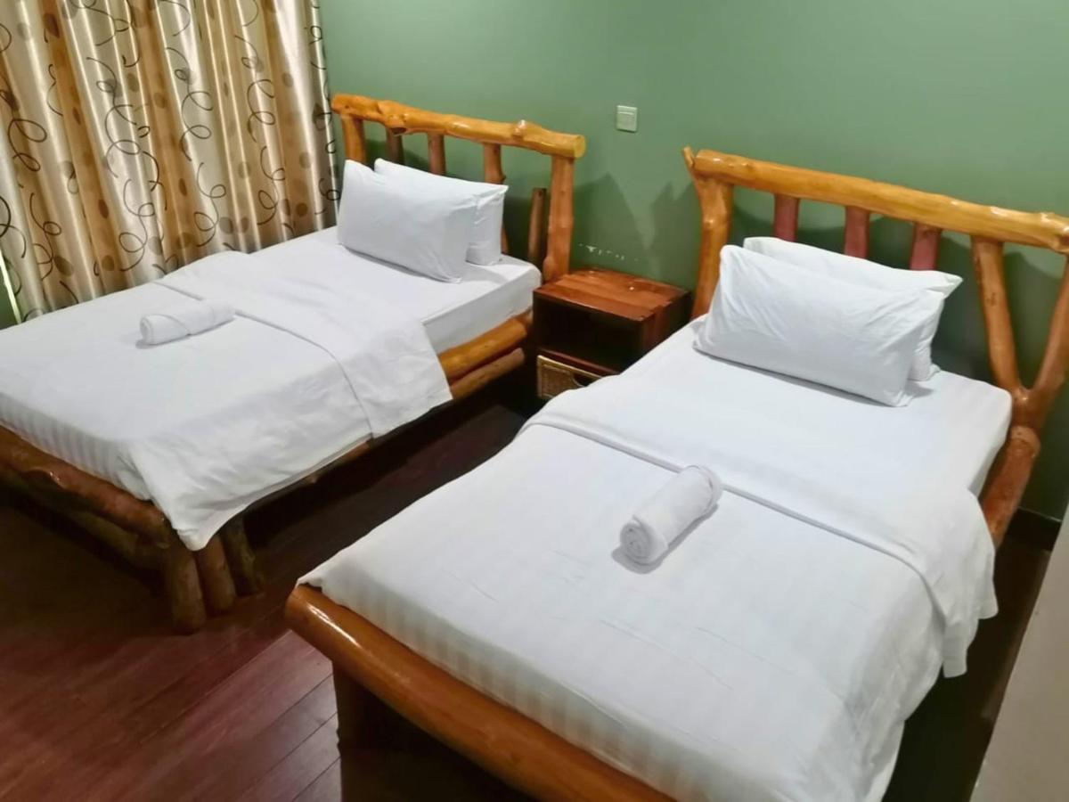 900 Inn Bintulu Kültér fotó