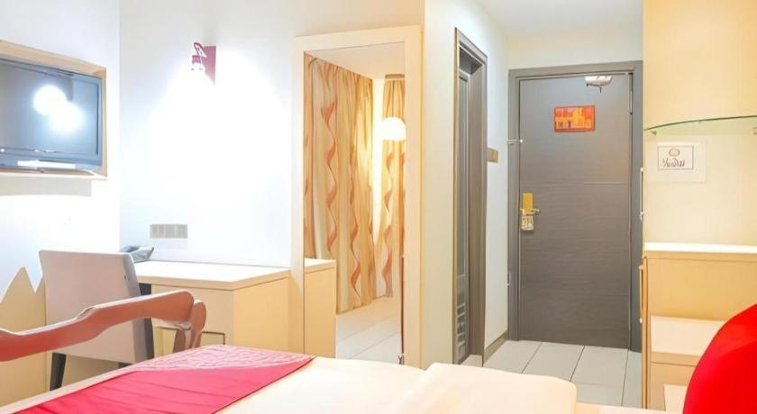 900 Inn Bintulu Kültér fotó